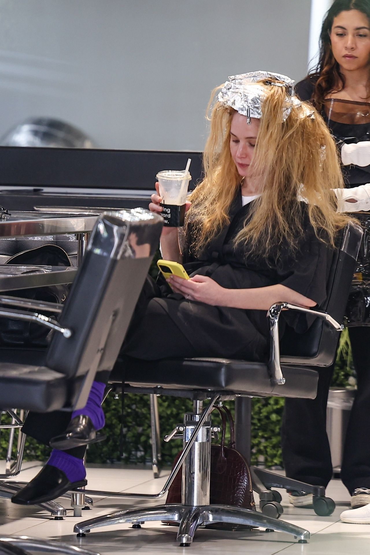 JENNIFER LAWRENCE AT A HAIR SALON IN LOS ANGELES6